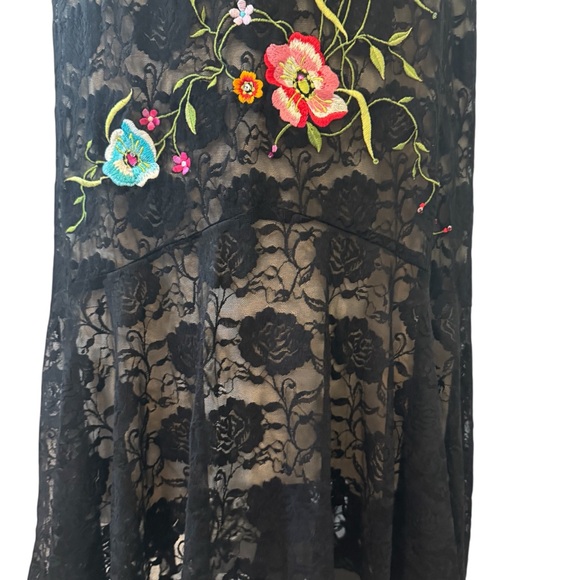 Vintage Betsey Johnson Embroidered Black Lace Dress with mermaid bottom. - Picture 4 of 9